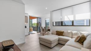 Allura Blue by Experience Jervis Bay