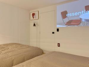 Sindorim Station- two room