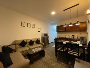 Breeze Holiday Apartment