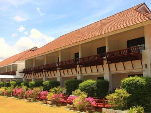 Privacy Beach Resort & Spa