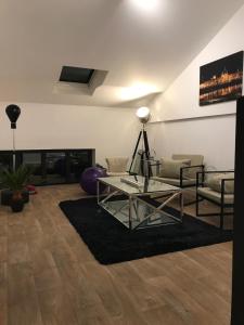 Maisons de vacances Loft 90m2 avec spa chauffe unique a Lyon : photos des chambres