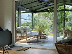Renovated Wooden House At Vejby Beach