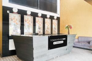 Super Townhouse Oak Bharuch Near Railway Station Formerly Hotel Kohinoor