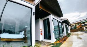 Seven Days a Week Resort