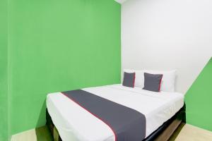 Hotel O Yogyakarta near Jalan Malioboro formerly Malio Inn