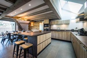 Duplex in Albiez-Montrond with balcony