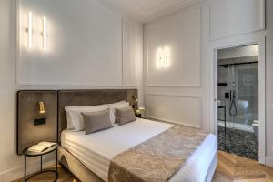 Superior Double Room with Balcony