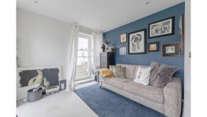 Sleek & Spacious 2BD Flat - Clapham