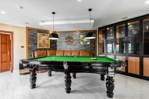 Luxury Pool Villa T1 near Walking Street 5BR 9 Persons