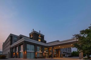 Comfort Inn & Conference Centre Toronto Airport