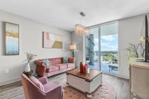 2Bedroom 2 Bath condo 10 Mins Walking To Jackson Memorial Hospital