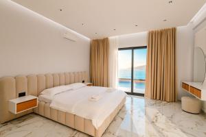 Twin Luxury Penthouses