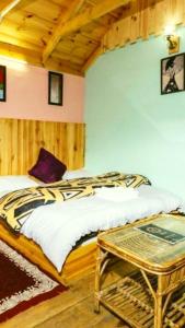 Driftwood Den