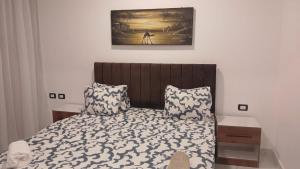 1 bedroom apartment with a patio