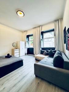 Cozy 1BR Apartment , Quiet & Well-Connected