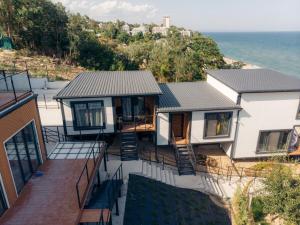 Beach House Flamingo