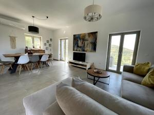 Family sea view villa with Private pool