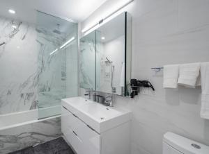 Stunning Apartment in Manhattan with Patio