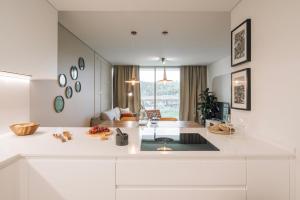 Cascais - 1 bedroom and shared pool in Campolide