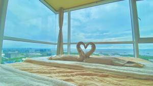 SMDC BREEZE RESIDENCES Pasay near AIRPORT PICC CCP WORLD TRADE CENTER MOA AND STARCITY