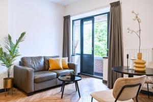 Stylish Studio with Balcony, Near Tilburg Station