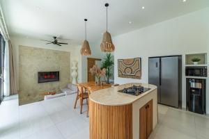 Villa Veya - Trendy Tropical 2BR Villa in Canggu