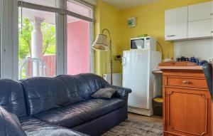 1 Bedroom Awesome Home In Nowe Warpno