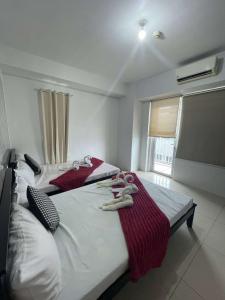 1158-2Br 6beds 2 extra mattress 2-sofa