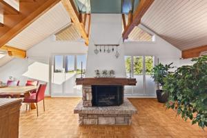 VK - VB - Zürich Airport - Homestay - Villa Bänikon