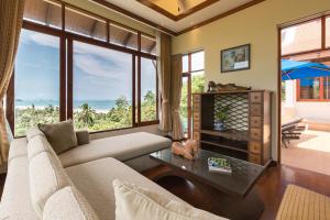 BlueBell Tropical Oceanview Villa