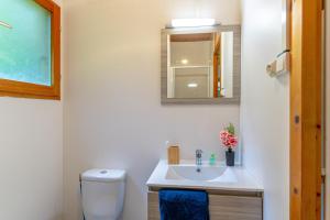 Campings Camping Le Hameau du Petit Lay : photos des chambres