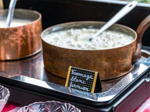 Hotels greet Hotel Beaune : photos des chambres