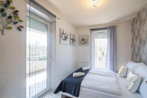 MyFlat Club 218 Diamond Wellness Apartment