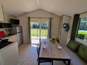 Campings Camping 4 etoiles - Parc aquatique - efah0b : photos des chambres