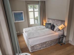 Double Room with Lake View room in Hotel Blausee