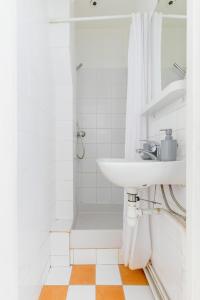 Appartements PARIS Vincennes authentique -`ღ : photos des chambres
