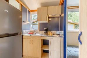 Campings Camping 3 etoiles - Piscine - ccafbhe : photos des chambres