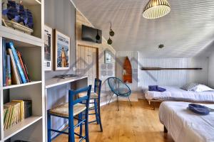 Maisons de vacances LocaLise - M20B - Ocean Lodge - Maison avec jardin clos - terrasse - plage a 400m - wifi inclus - draps inclus - animaux bienvenus : photos des chambres