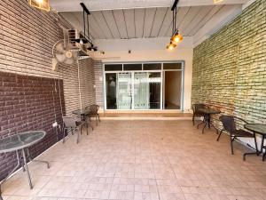 Tropikathu Guest House