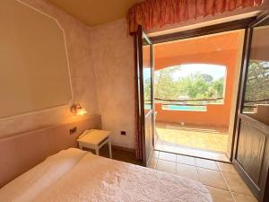 Classic Single Room with Balcony