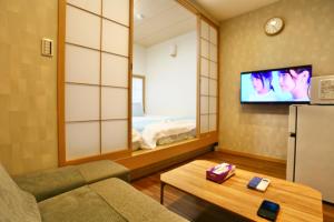 New 2BR Ueno Home 2 Minutes Walk to Metro Station