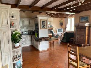 Gîte avec spa et piscine près de Millau