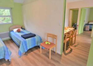 Maisons de vacances Camping 3 etoiles - Piscine - eehafa : photos des chambres