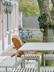 Maisons d'hotes La Petite Maison de Giverny - Privatisation Gite de charme 5 etoiles au coeur du village - Maison 3 Chambres : photos des chambres