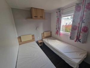 Campings Camping 3 etoiles - Piscine - eecbb0 : photos des chambres