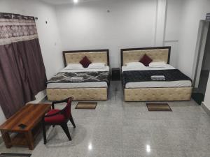 Mahadev Hotel And Restaurant