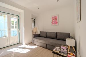Chiado Meets Bairro Apartment