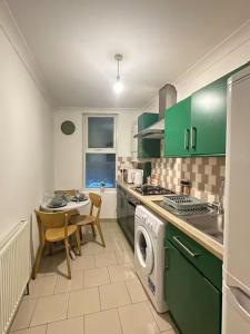 Cosy 1 bedroom flat Steps from Turnpike Ln Station London