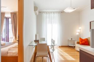 Youhosty - Arco della Pace Apartment