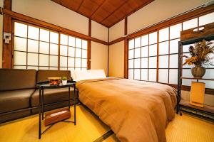 ACOE OKUBO - 3 BR Home in Shinjukus Food Heaven Area